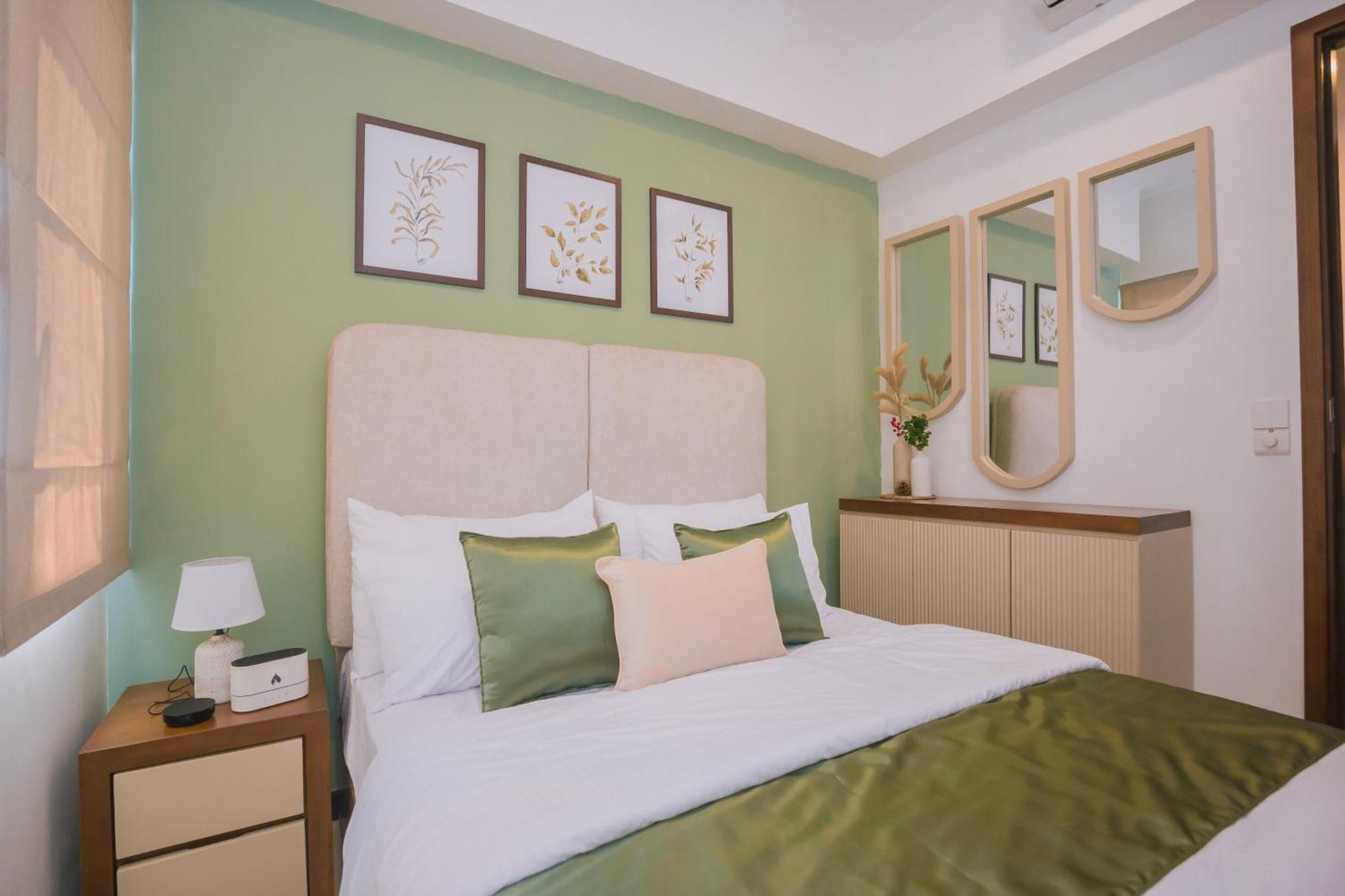 Celestara Luxury Colombo Apartment At Trizen With Pool, City View Exterior photo